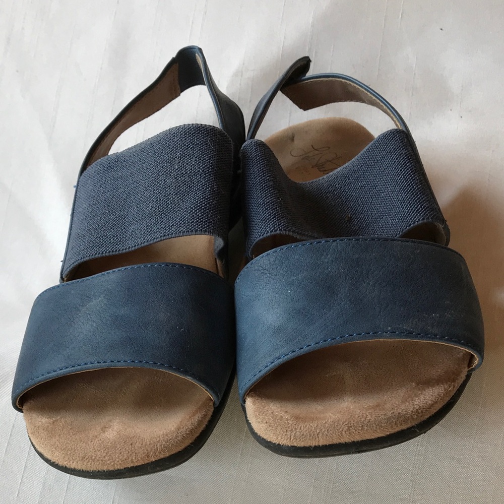 Life Stride Women's Blue Sandals Size 7 Wide